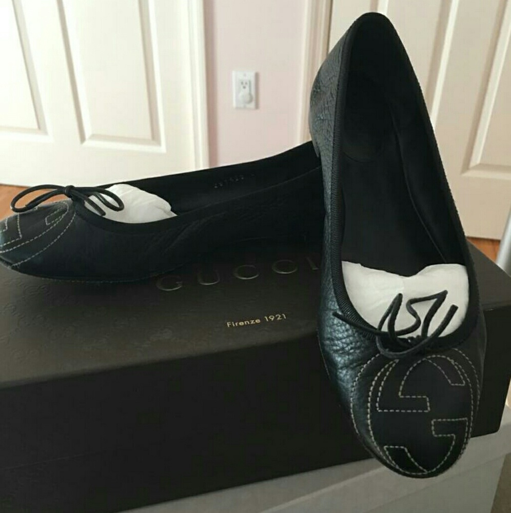 Gucci Flats in Black size 37.5